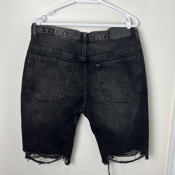 Denim Straight Fit Distressed Jeans Shorts Size 32 - Picture 6 of 10